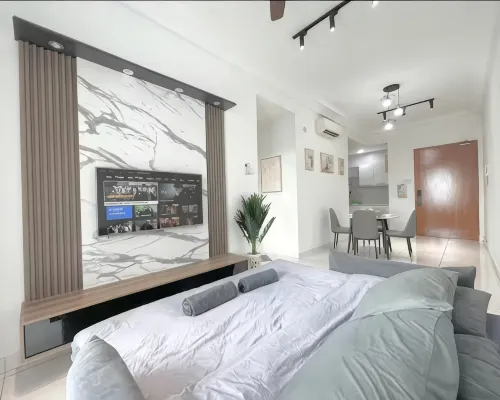 Platino Residence 1MinTo ParadigmMall 2-4pax Hotels in Tebrau