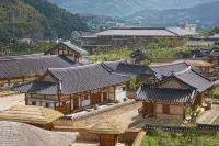 Cheongsong Hanok Hotel ANN Hotels in 