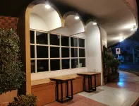 Supak Hotel