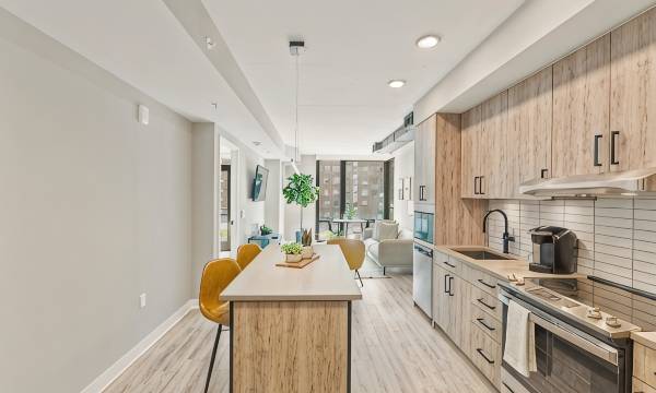 Coda on Half, a Placemakr Experience - Navy Yard