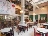 Ago Hotel Chinatown Отели рядом с достопримечательностью «Пирс Си-Пхрая»