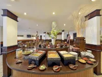Grand Whiz Hotel Trawas Mojokerto - Bữa sáng