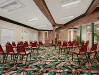 Days Inn & Suites by Wyndham Laredo