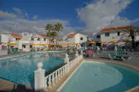 Apartamentos Villa Florida - Apartments
