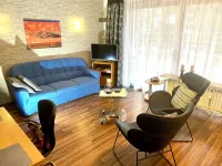 Apartment with 4 beds, south-facing balcony, underground parking space near the beach - 3-Star