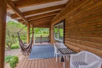 Relaxing family friendly cabin that lets you escape and enjoy nature