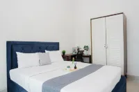 Minimalist 1BR Apartment at Tamansari Iswara By Travelio - 3-Star