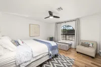 3BR Palm Desert Oasis near El Paseo - Private Pool, Spa & Putting Green - Private Pools