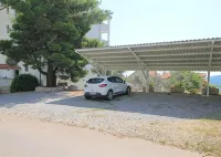 Apartments Oasis - parking
