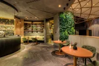 Hilton Munich Airport - С баром