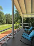 Cozy Nest 3-bedroom house in Coldspring with WiFi and AC - Wifi