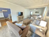 Spacious 5-bedroom house in delightful Saint Paul with WiFi, AC - Wifi