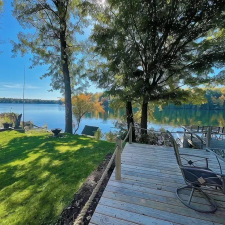 Relaxing Croton lake cottage w/ hot tub Hotels in Newaygo County
