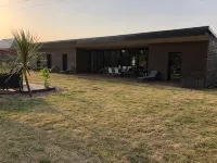 VILLA 260€ 12 People Ideal for large groups (hikers, families, etc - Villa
