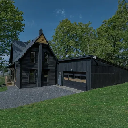 Beautiful 3 bedroom chalet near Keuka Lake