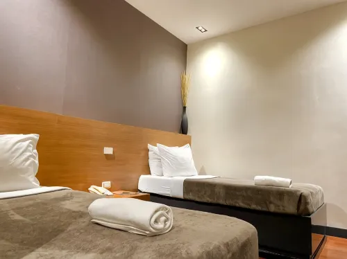 Greenwindows Hotel - 1-Star