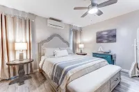 Shorewood Retreat Fall & Winter  - Lakefront Home Harbor Beach, MI - WiFi