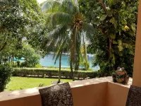 Chac Hal Al, Casa Calandria lovely studio steps from the beach. - WiFi