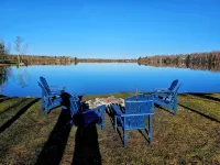 3-bedroom house on Trout Lake.  Centrally located near all the UP has to offer! - Homestays