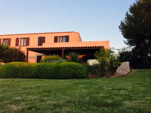 WONDERFUL VILLA ON THE SEA 8/10 PEOPLE - Homestays