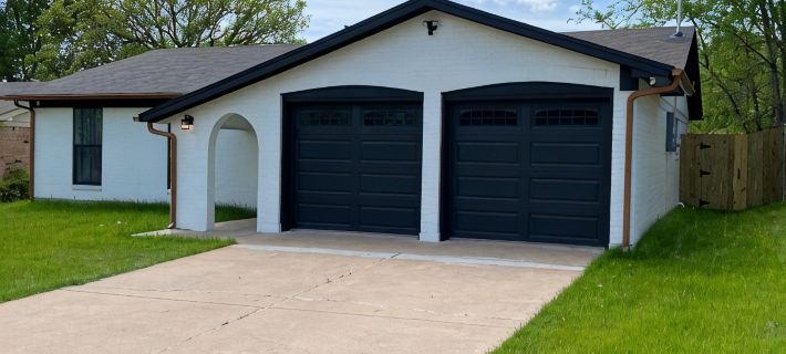BEAUTIFUL REMODELED WITH HIGH END FURNISHINGS 3 BR/2B HOME IN BURLESON TX! Hotels in Johnson County