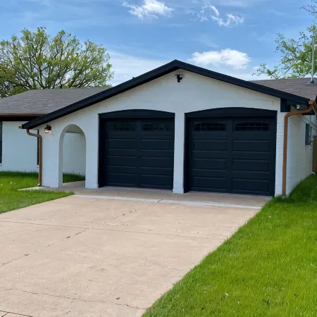 BEAUTIFUL REMODELED WITH HIGH END FURNISHINGS 3 BR/2B HOME IN BURLESON TX!