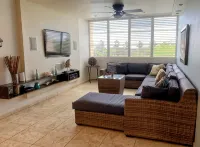 Spacious 3 bedrooms penthouse, near Combate Beach: Pools, Fun & Amazing Sunsets - Homestays