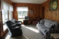 Silver Lake Cottage with a beautiful view of silver lake and the dunes - 2-Star