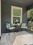 Newly renovated home walkable to Downtown/Restaurants/Park - ห้องครัว