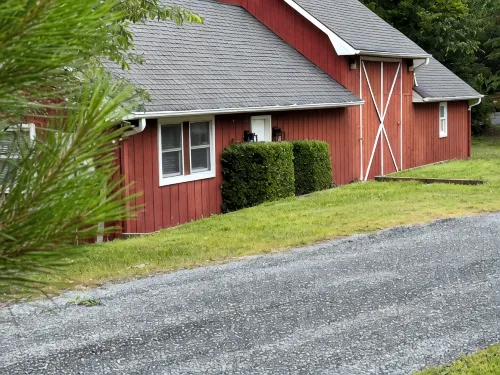 Barn Dominium-house located Columbus/Tryon Minutes from Tryon Equestrian Center