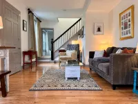 Cozy Country Getaway in the Heart of Upperville - 4성급