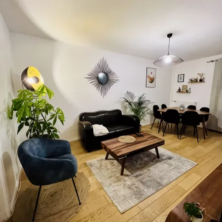 Cosy and Bright F2 Apartment