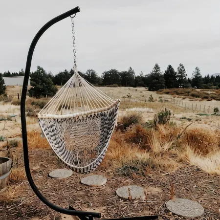 Highlands House - 5 acres with Mt. Hood Views. Dog Friendly!