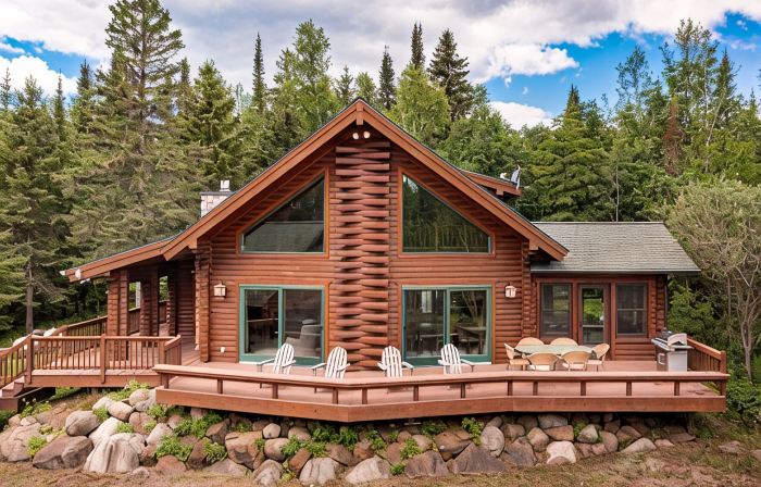 Authentic up North Log Cabin with Modern Comforts