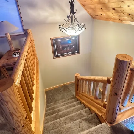 Cozy A- frame cabin on Hill Lake