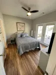 Creekside Cottage-kayaks/fire pit/pet friendly - 홈스테이