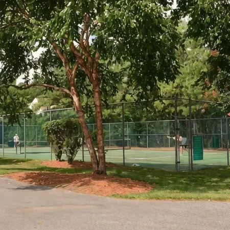 Family Friendly Townhome in desired Stewards Watch Community- 5mins to the beach