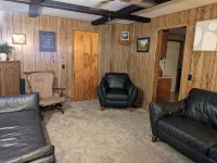 Entire Home - 4 Bedroom - Sleeps 10 Canandaigua - Steps Off Main St / Downtown - Homestays