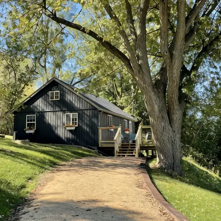 Cozy Cabin Retreat located just minutes to Galena, IL & DBQ, IA