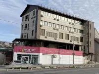 Akvamarin Hotel - 2-Star
