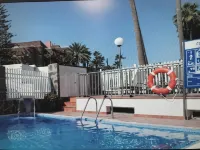 Apartment in Maspalomas with spacious garden, 30 m to the beach. Private garage - Pools