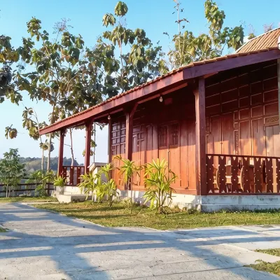 吉萬塔小屋特賓布雷克西普蘭巴南 Ratu Boko宫附近的飯店