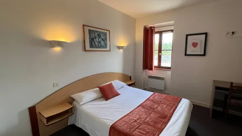 Hotel TGV