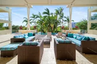 Hemingway Coast to CoastIntracoastal Water View!  2 Blocks to Beach &Pickleball