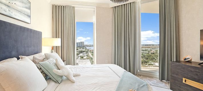 Ritz Carlton 3 bedroom Condo Hotels in Riviera Beach