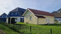 Close to the beach holiday home in a quiet field location with a spacious wooden terrace - 民泊