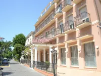 Hotel Villa Caterina Hotels near San Giuliano