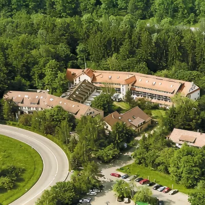 Relexa Waldhotel Schatten Stuttgart Отели рядом с достопримечательностью «Файхинген»