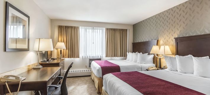 Prestige Riverside Lodge Hotels in Cariboo