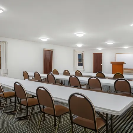 Super 8 by Wyndham Pensacola